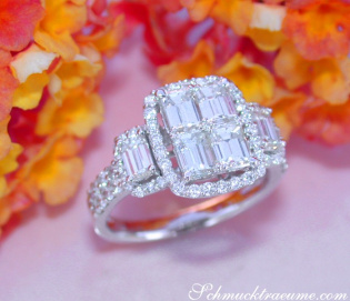 Tremendous Diamond Ring with Emerald Cut Diamonds