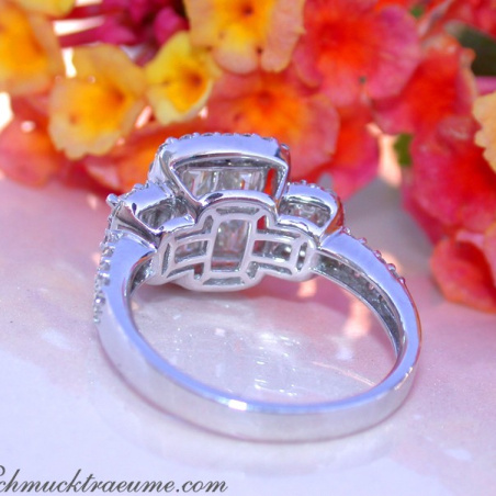Tremendous Diamond Ring with Emerald Cut Diamonds