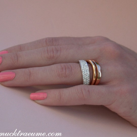 Pretty Multirow Diamond Ring in Rose & White Gold