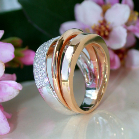 Pretty Multirow Diamond Ring in Rose & White Gold