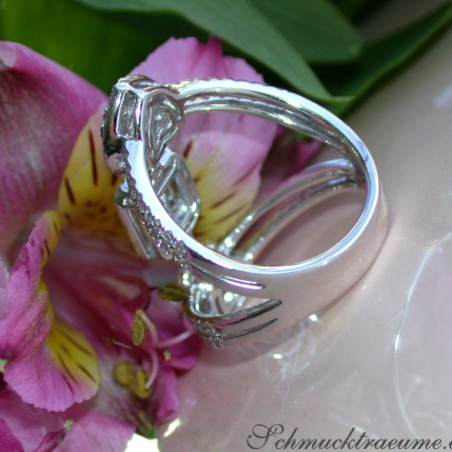 Striking Diamond Ring with Baguette Diamonds