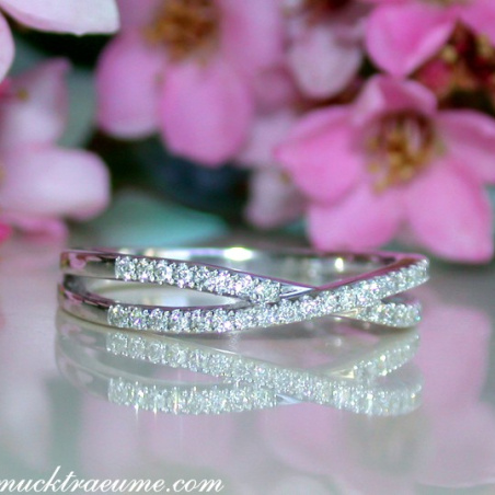 Extra Thin Crossover Diamond Ring