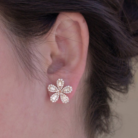 Precious Diamond Flower Earrings in Rose gold 14k