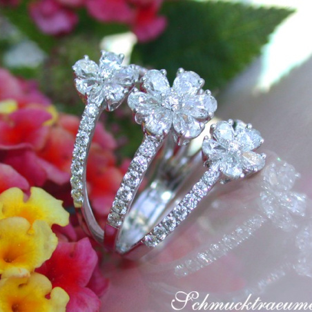 Diamant Blüten Ring in Weißgold 750