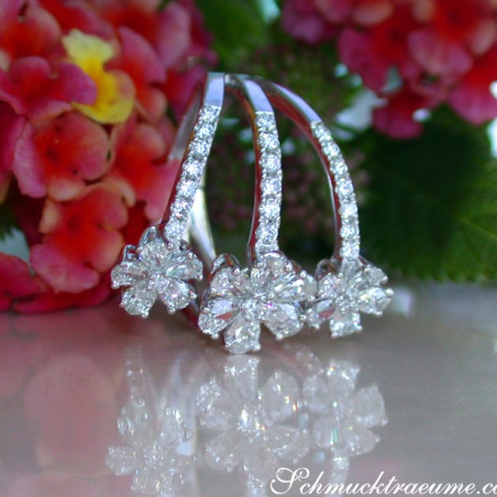 Diamant Blüten Ring in Weißgold 750
