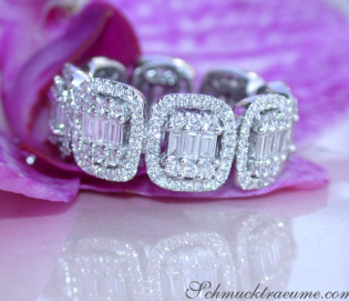 Magnificent Diamond Eternity Band (Square Style)