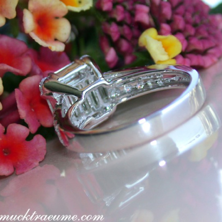 Tremendous Diamond Ring with extra long Baguette Diamonds