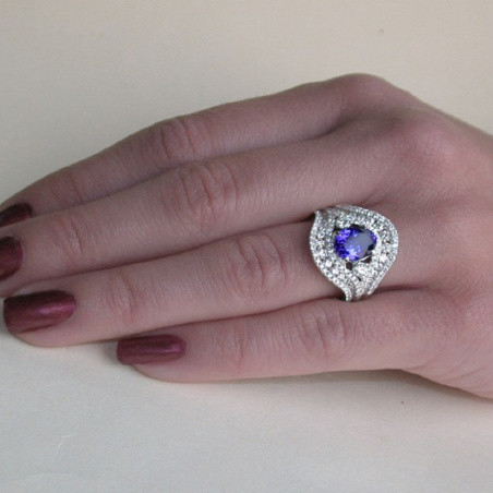 Precious AAA Tanzanite Ring with Diamonds in Whitegold 18k