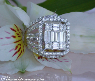 Luxuriöser Brillanten Ring mit Princess und Baguette Diamanten