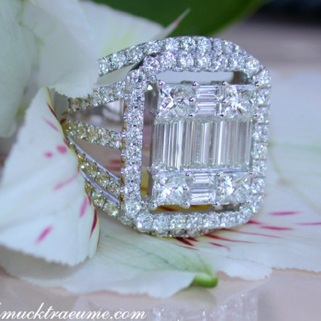  Luxuriöser Brillanten Ring mit Princess und Baguette Diamanten