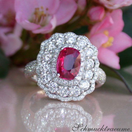 Magnificent Ruby Ring with Diamonds