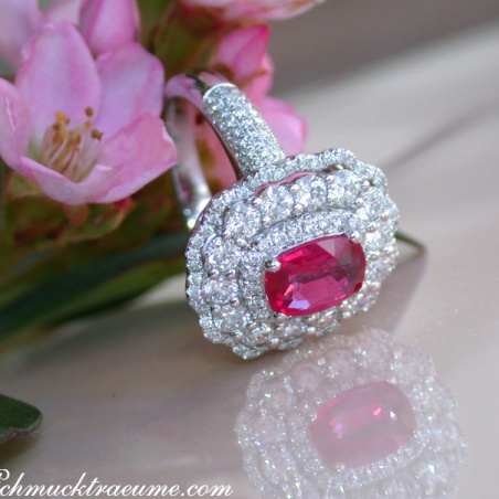 Magnificent Ruby Ring with Diamonds