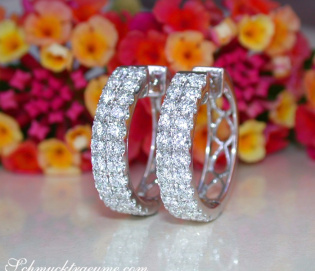 Elegant Diamond Hoop Earrings in Whitegold 18K (Ø 21 mm)