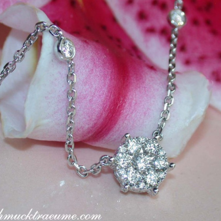 Exquisite Diamond Necklace in Whitegold 18k