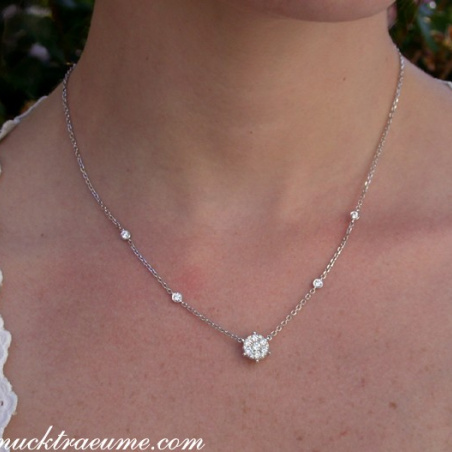 Exquisite Diamond Necklace in Whitegold 18k