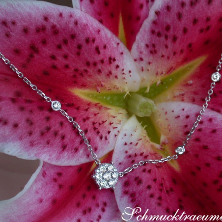 Exquisite Diamond Necklace in Whitegold 18k