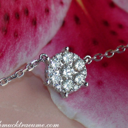 Exquisite Diamond Necklace in Whitegold 18k