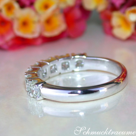 Stately Diamond Band in Whitegold