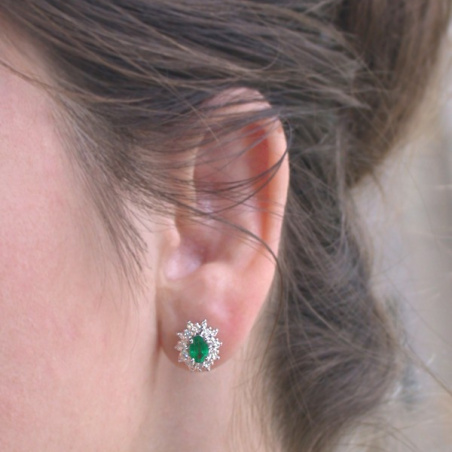 Classy Emerald Stud Earrings with Diamonds