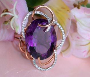 Extraordinary Amethyst Ring with Diamonds
