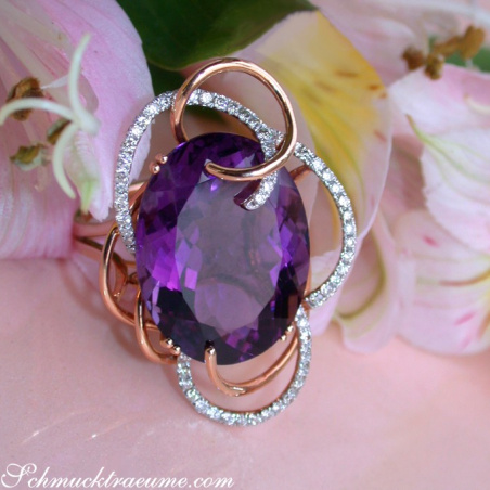Extraordinary Amethyst Ring with Diamonds