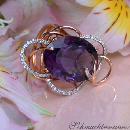 Extraordinary Amethyst Ring with Diamonds