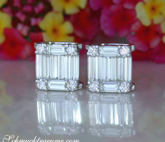 Unique Diamond Earrings of Finest Craftsmanship Unique Diamond Earrings of Finest Craftsmanship