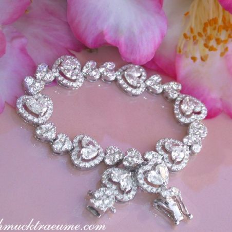 Diamanten Herz Armband in Weißgold 750