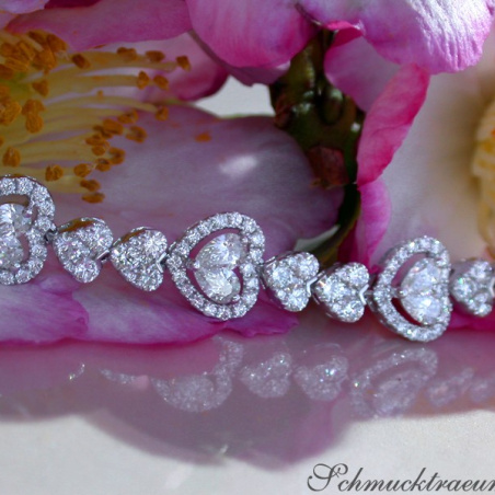 Diamanten Herz Armband in Weißgold 750