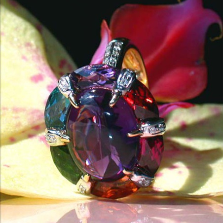 Extrarordinary Multicolor Gemstone Ring