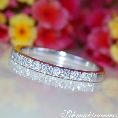 Exquisite Diamond Engagement Ring with Stackable Band