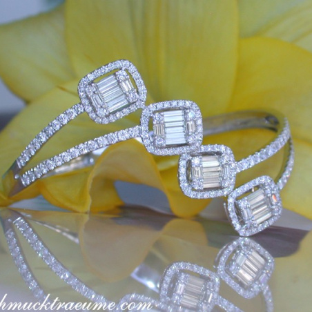 Unique Diamond Bangle with Baguette Diamonds