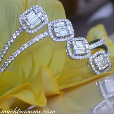Unique Diamond Bangle with Baguette Diamonds