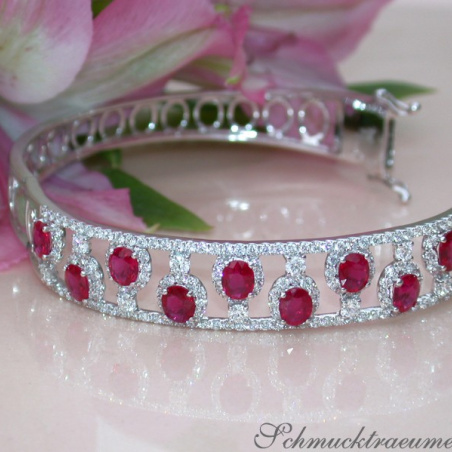 Dreamlike Ruby Bangle with Diamonds