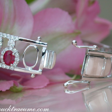 Dreamlike Ruby Bangle with Diamonds