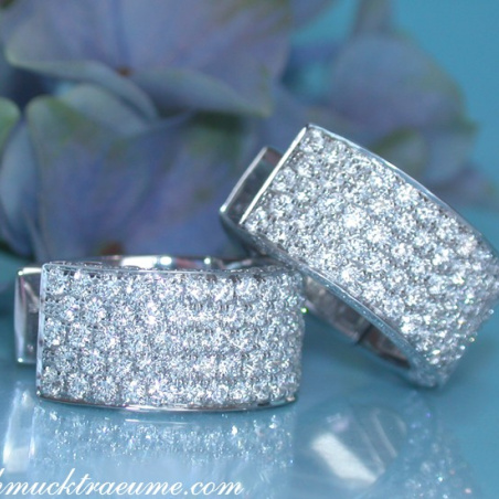 Timeless Diamond Earrings in Whitegold 18k