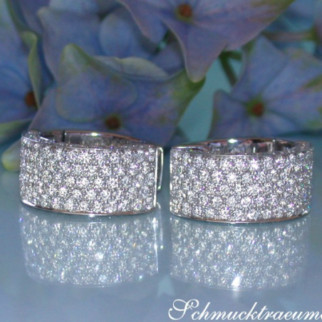Timeless Diamond Earrings in Whitegold 18k