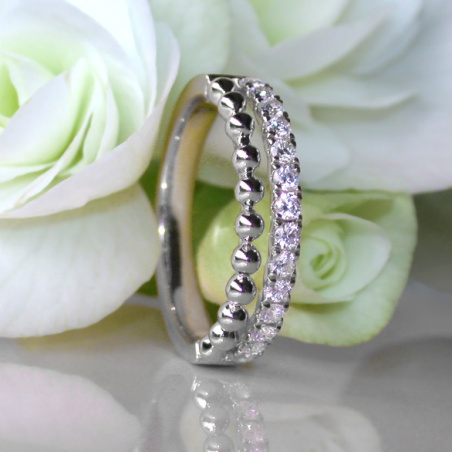 Beautiful Diamond Band (Ball Style)
