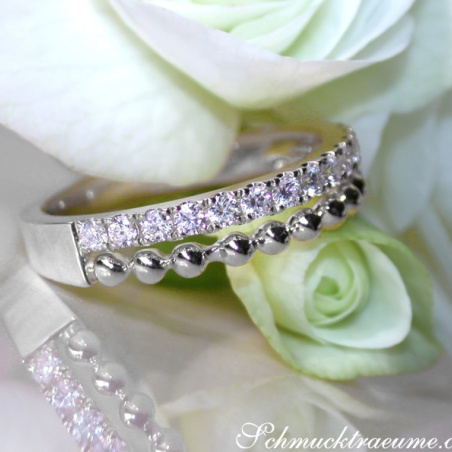 Beautiful Diamond Band (Ball Style)