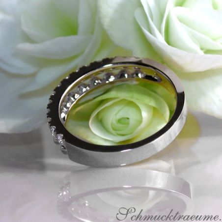 Beautiful Diamond Band (Ball Style)