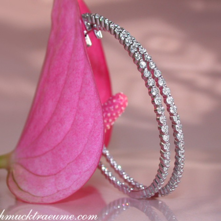 große Diamanten Creolen