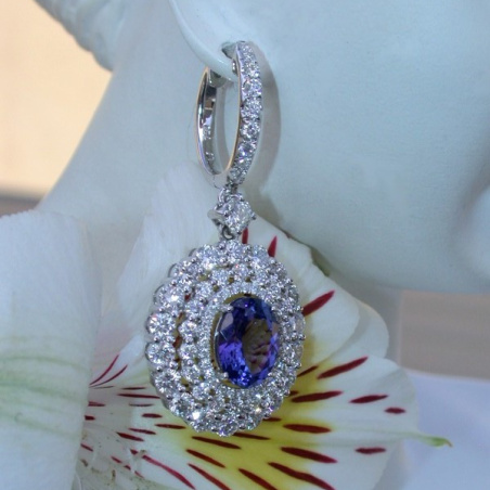 Magnificent AAA Tanzanite Dangling Earrings with Diamonds