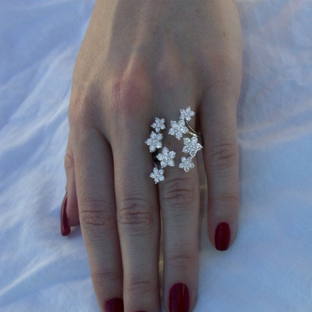 Brillanten Ring im Blüten Design