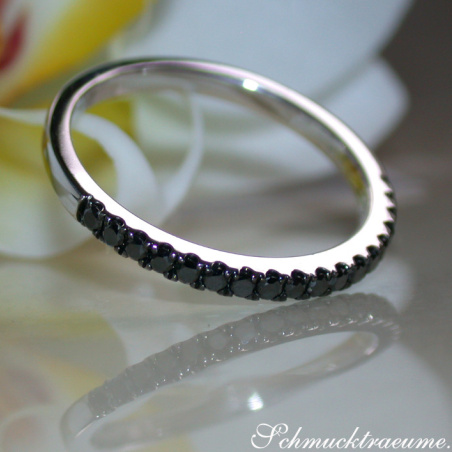 Memory Ring mit schwarzen Diamanten