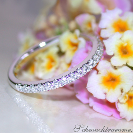 Cute Diamond Eternity Ring in White gold 14k