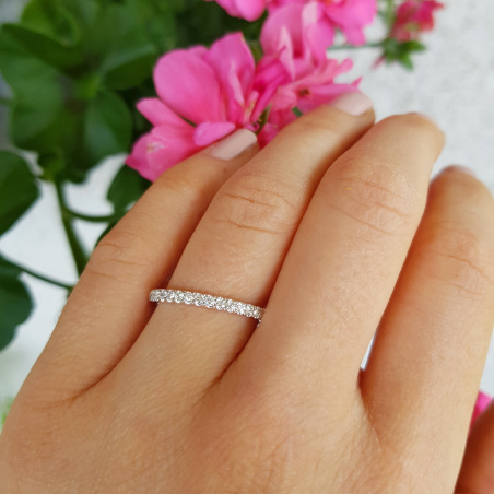 Cute Diamond Eternity Ring in White gold 14k