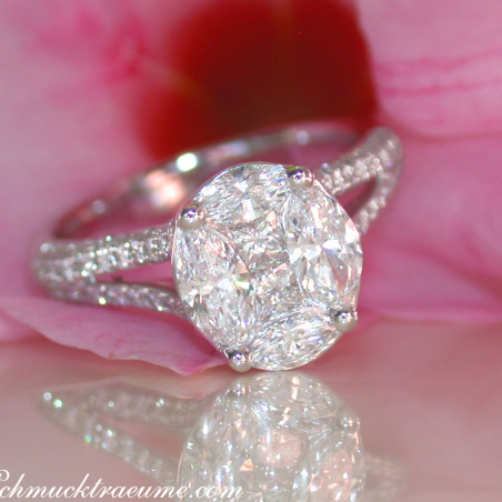 Exquisite "Illusion Design" Diamond Ring