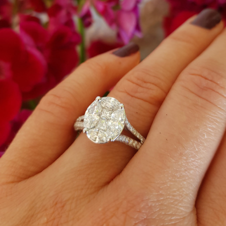 Exquisite "Illusion Design" Diamond Ring