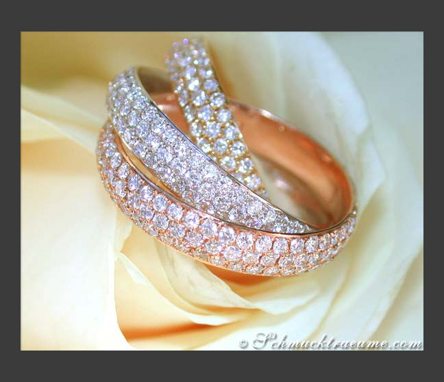 Verschlungener Diamanten Ring Verschlungener Diamanten Ring