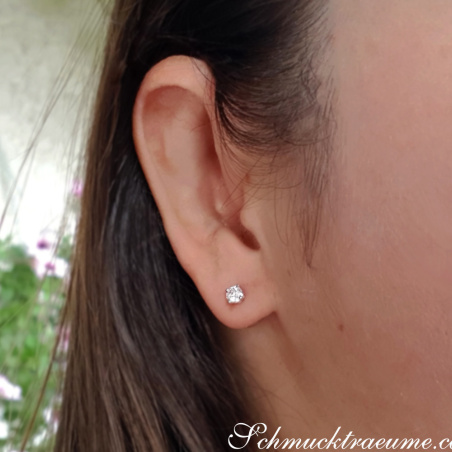 Pretty Diamond Solitaire Studs (0,50 ct.)